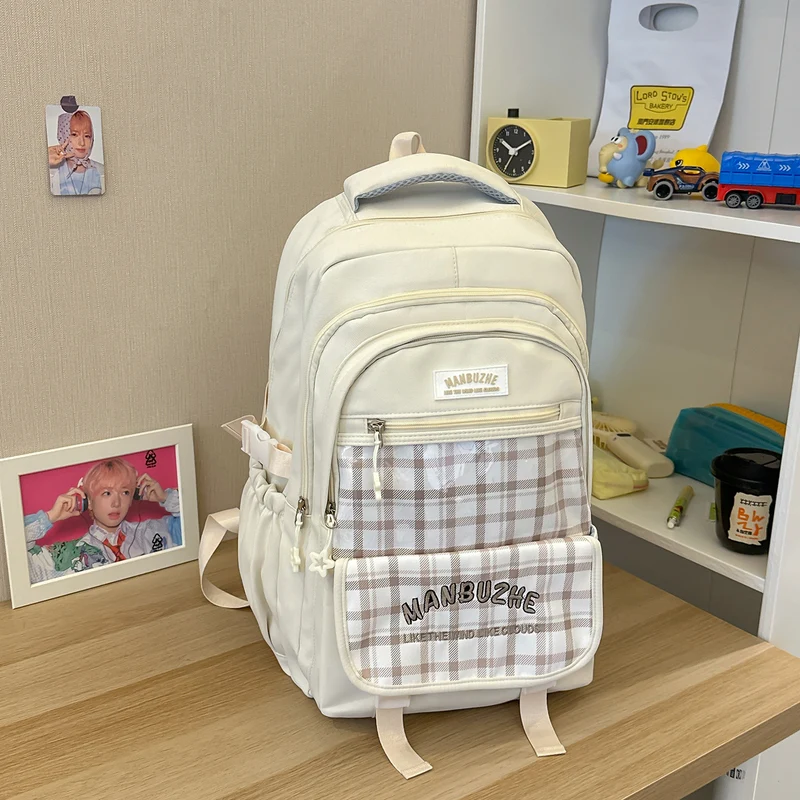 Lässiger Laptop-Schulrucksack mit vielen Fächern