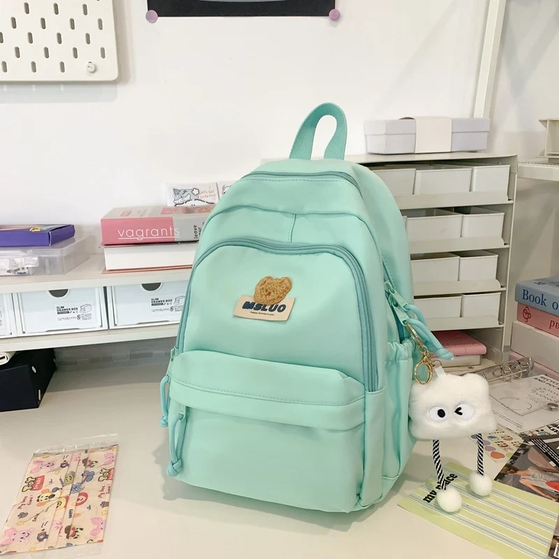 Lässiger Schulrucksack mit vielen Taschen
