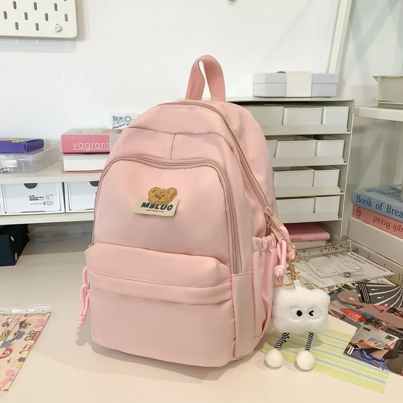Lässiger Schulrucksack mit vielen Taschen