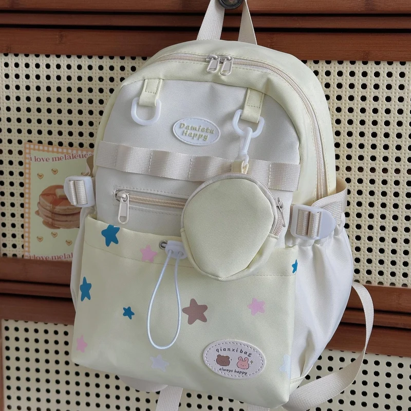 Schulrucksack mit verträumtem Sternenmuster