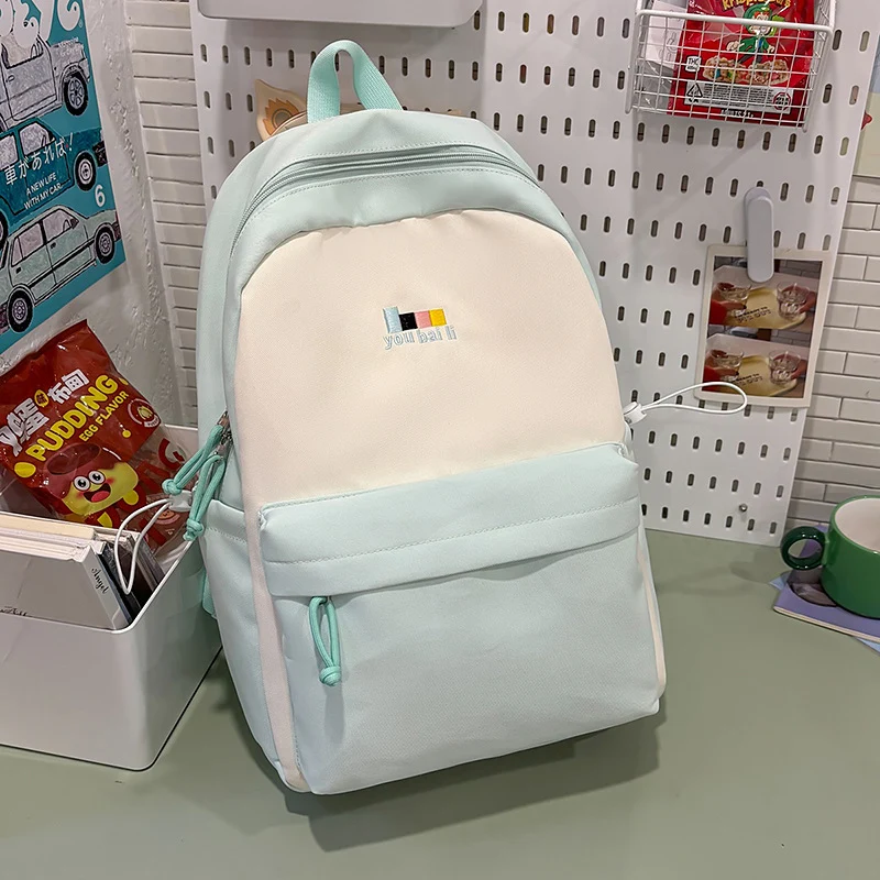 Klassischer Multifunktionaler Schulrucksack