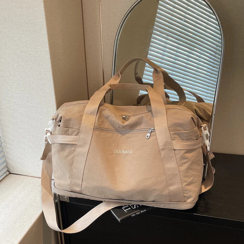 Sportliche Reisetasche mit vielseitigen Verstaumöglichkeiten Skanto