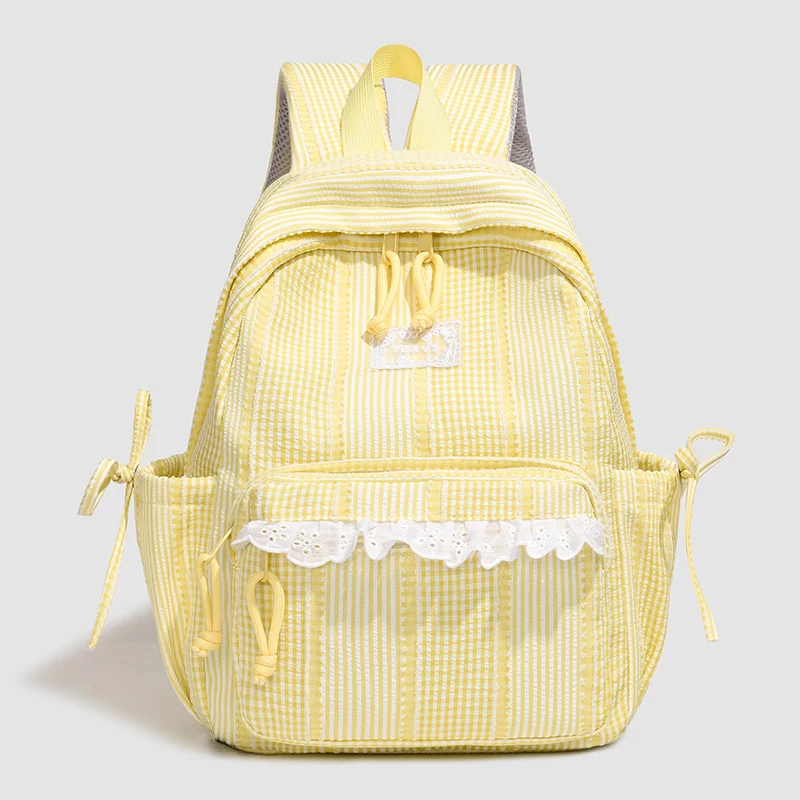 Lässiger Schulrucksack mit Spitzenbesatz