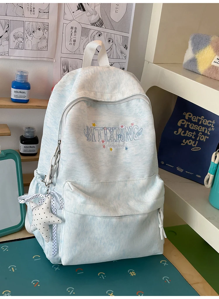 Lässiger illustrierter Schulrucksack