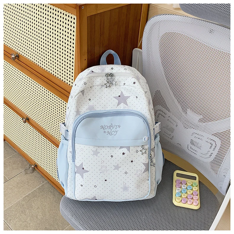 Kinder-Schultasche mit verspielten Sternen