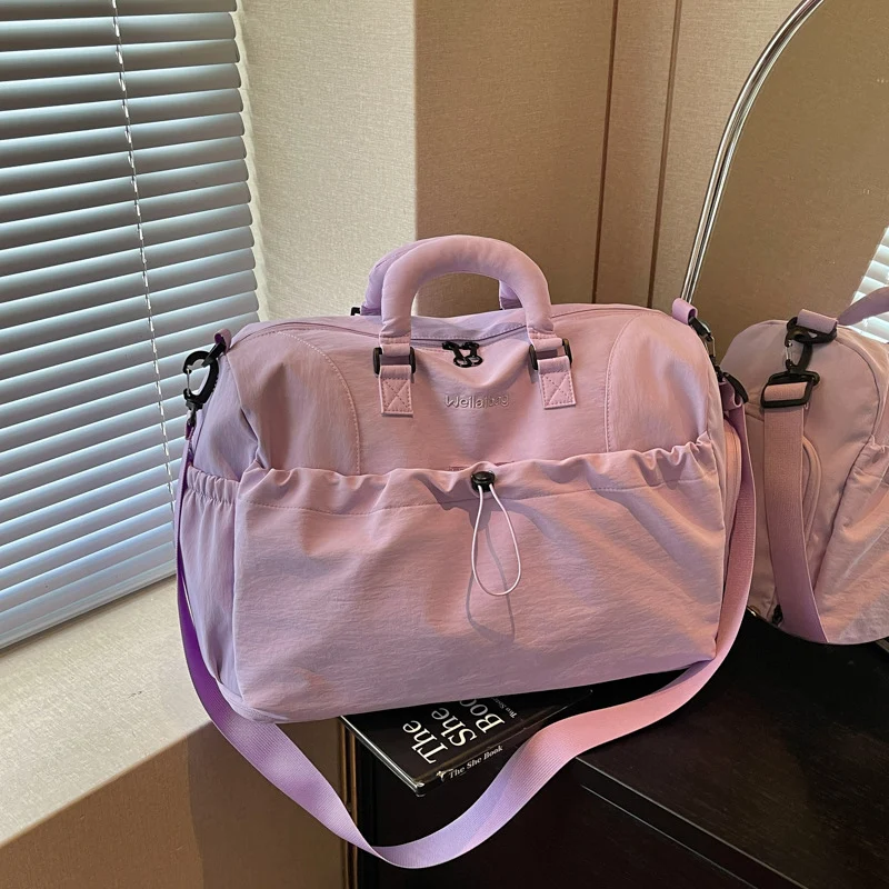 Sportliche Reisetasche mit umfangreicher Organisationsstruktur Skanto