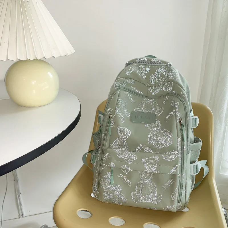 Charmanter und funktionaler Reise-Schulrucksack