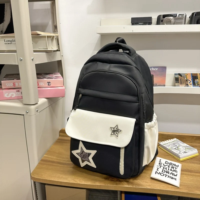 Niedlicher Rucksack mit Sternenverzierung