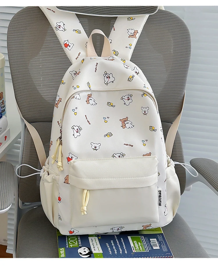 Niedlicher Schulrucksack im Cartoon-Stil