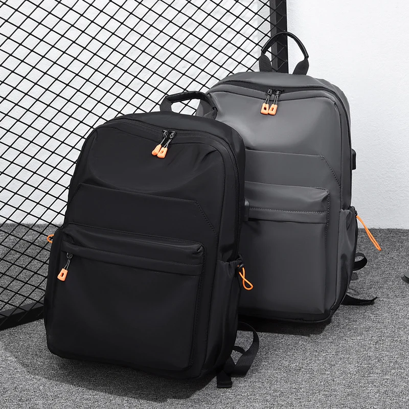 Robuster Alltagsrucksack mit wasserabweisendem Material Skanto