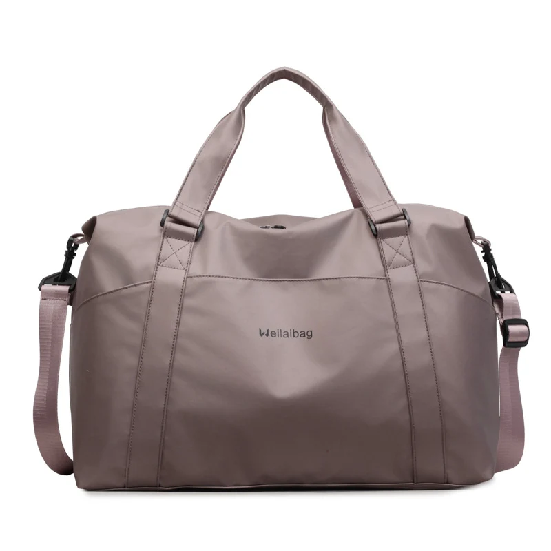 Multifunktionale Sport- und Reisetasche mit strukturierter Oberfläche Skanto