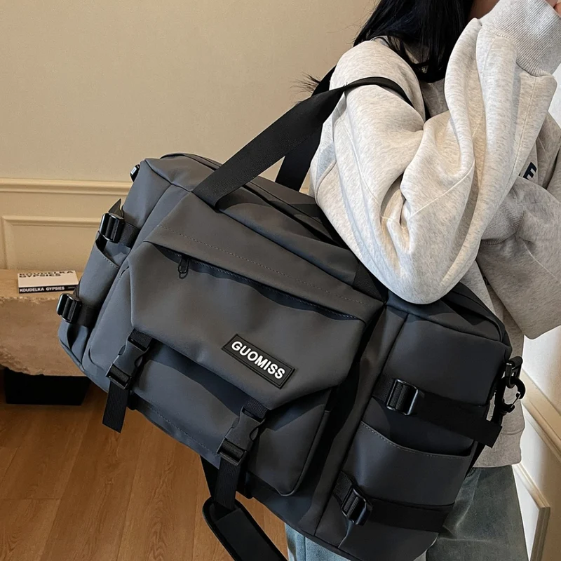 Multifunktionale Sport- und Reisetasche mit robustem Design Skanto
