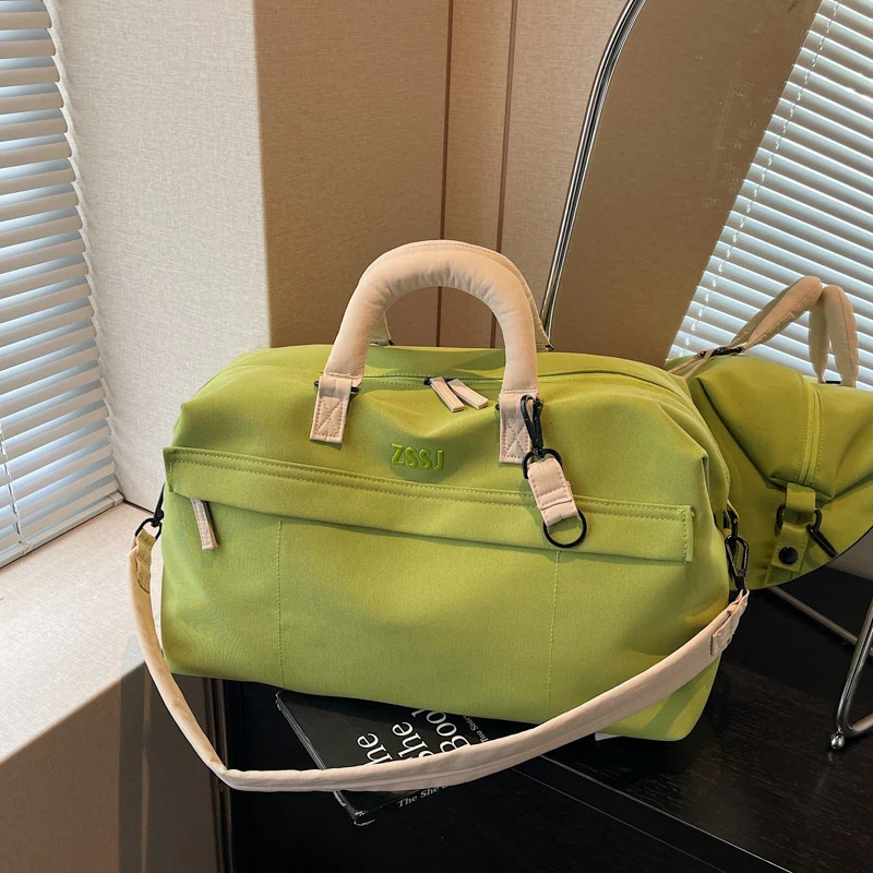 Stylische Handtasche mit verstellbarem Schultergurt und strapazierfähigem Material Skanto
