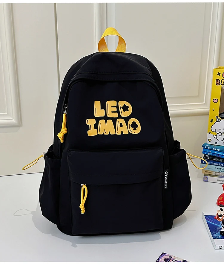Lässiger Schulrucksack mit Grafikdesign