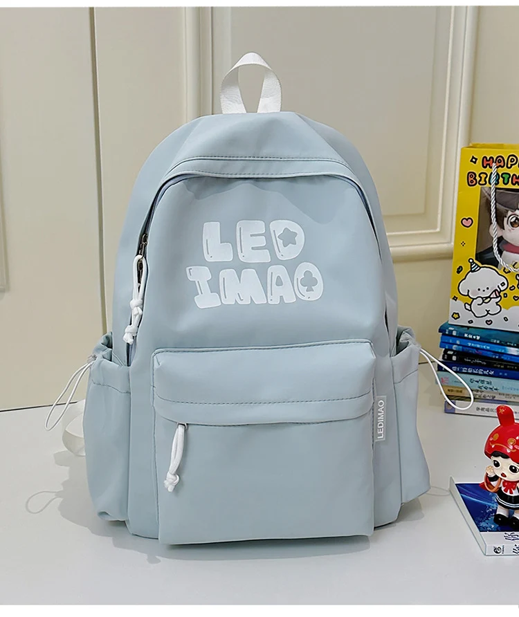 Lässiger Schulrucksack mit Grafikdesign