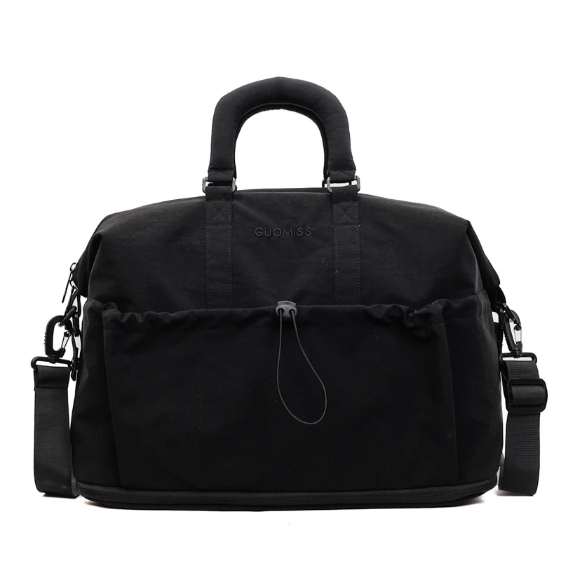 Multifunktionale Sport- und Reisetasche mit geräumigen Fächern Skanto