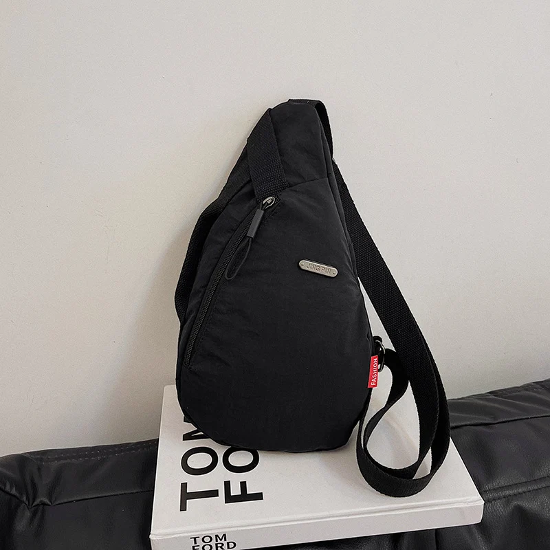 Praktische Umhängetasche mit ergonomischem Design und vielseitigen Fächern Skanto