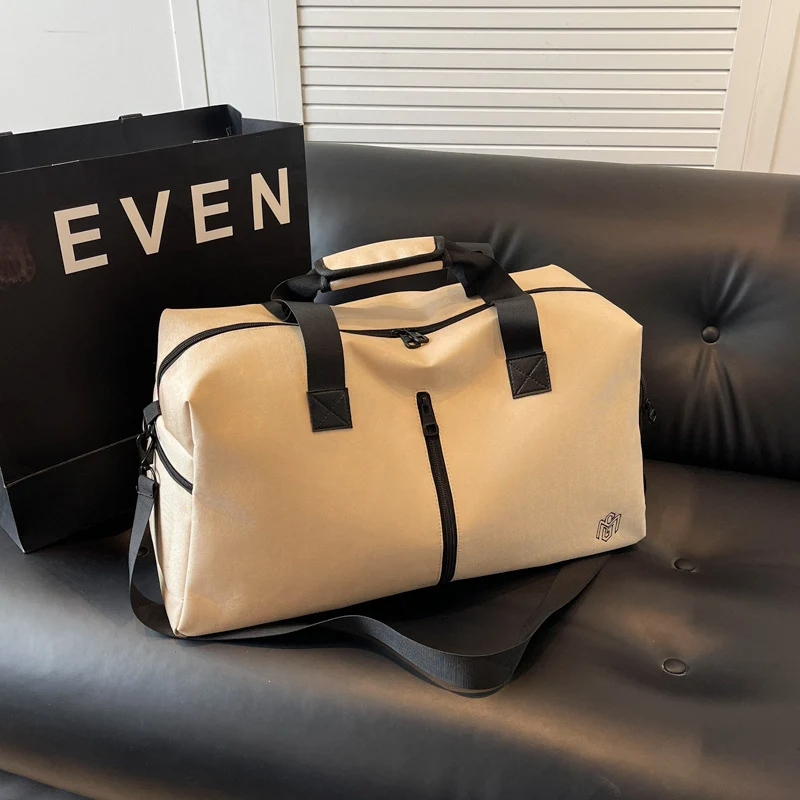 Sportliche Reisetasche mit innovativem Design und robustem Material Skanto