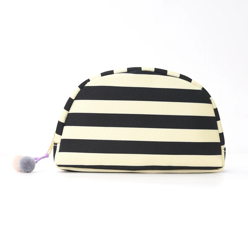Kosmetiktasche mit auffälligem Streifenmuster Skanto