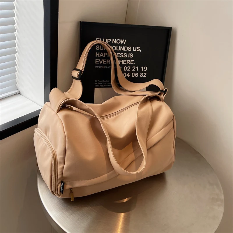 Moderne Reisetasche mit multifunktionalen Fächern Skanto