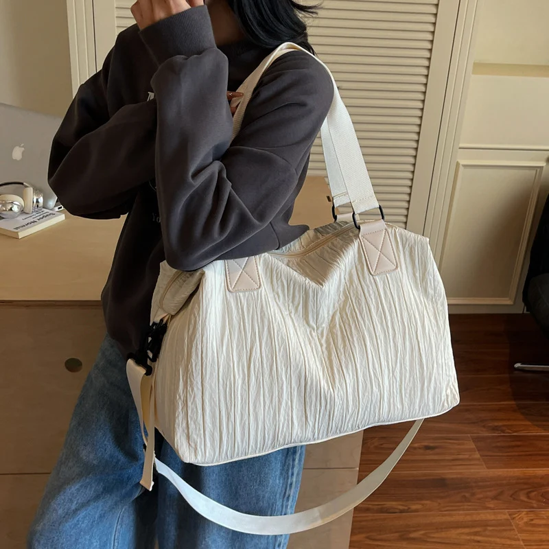 Strapazierfähige Sport- und Reisetasche mit ergonomischem Design Skanto