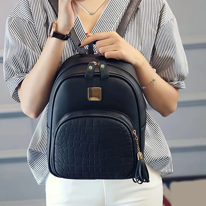 Moderner Rucksack aus strukturiertem Material Skanto
