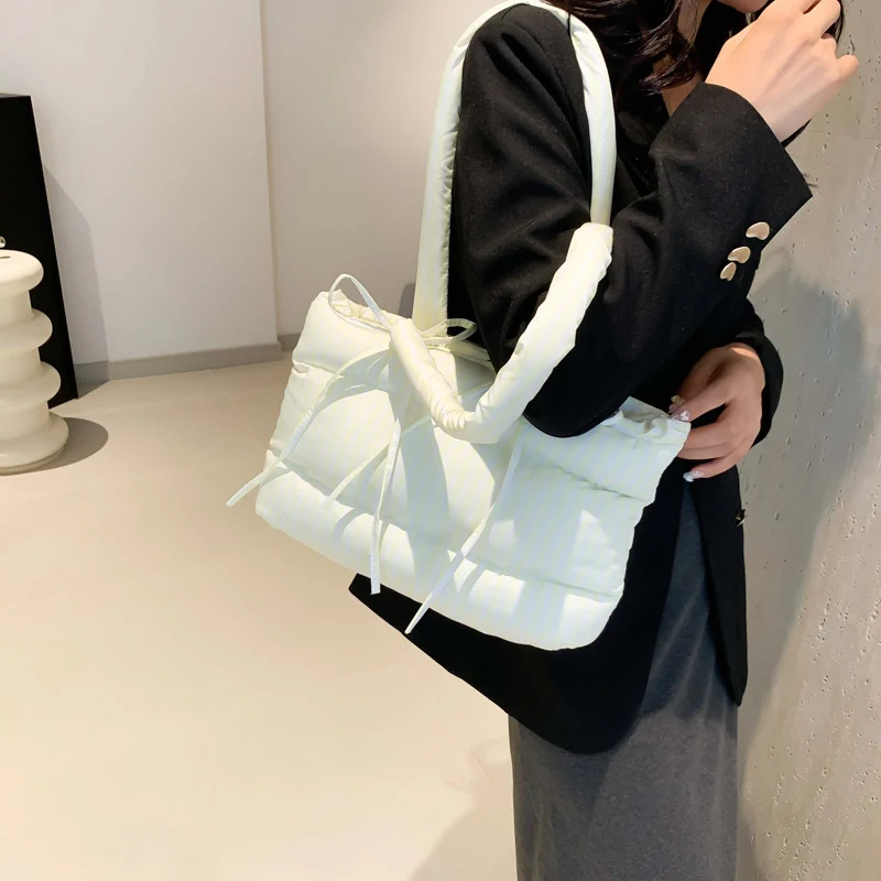 Moderne gesteppte Handtasche Skanto