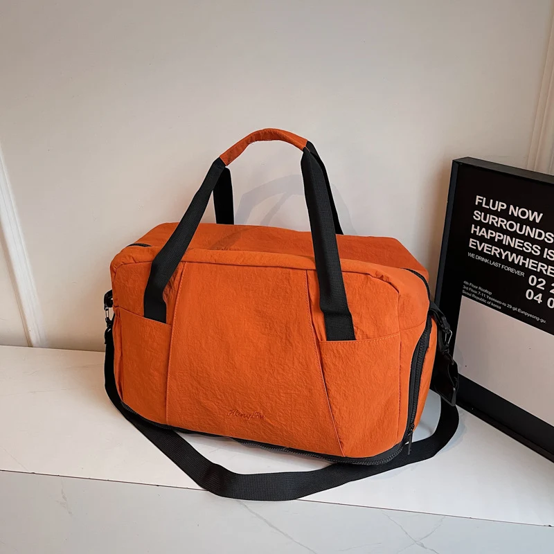 Sportliche Reisetasche mit praktischen Außentaschen Skanto