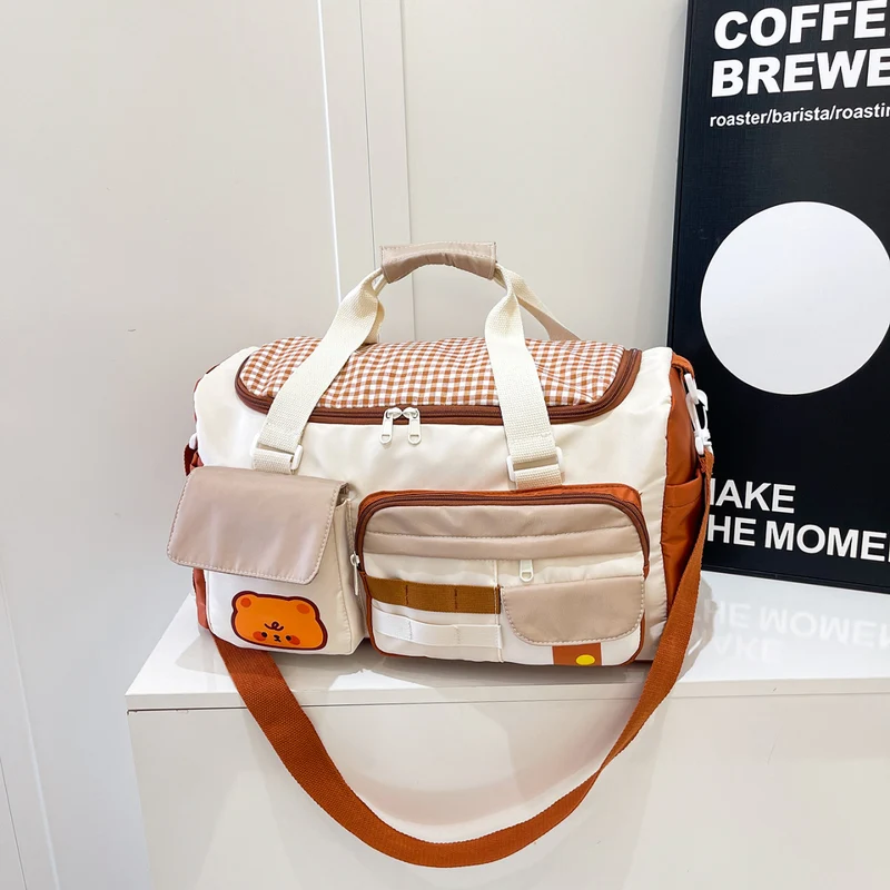 Sportliche Reisetasche mit mehreren Außentaschen Skanto