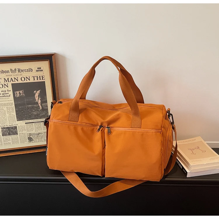 Sportliche Reisetasche mit erweiterbaren Taschen Skanto