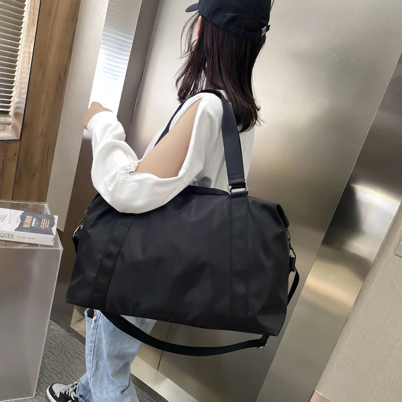 Sportliche Fitness- und Reisetasche Skanto