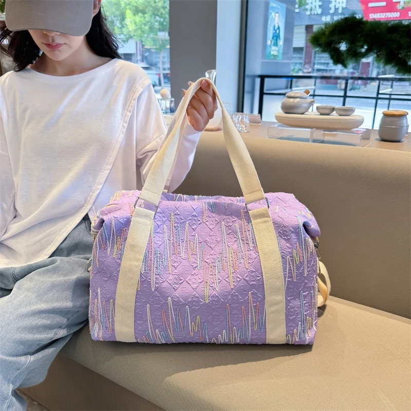 Multifunktionale Sport- und Reisetasche mit kreativer Textur Skanto