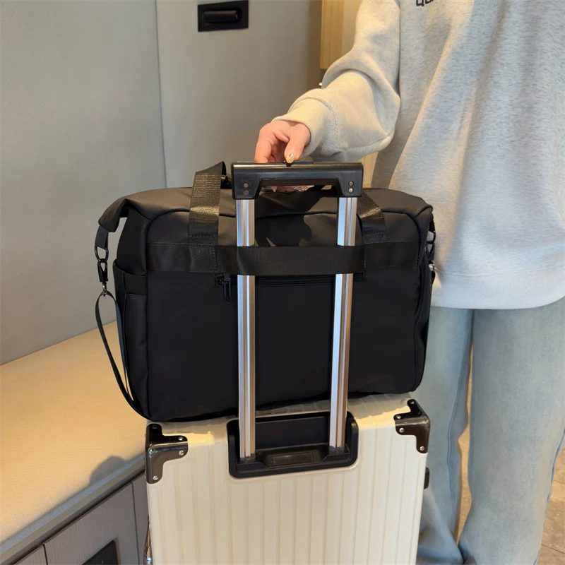 Multifunktionale Sport- und Reisetasche Skanto