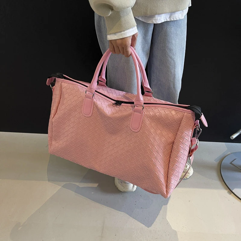 Handgefertigte Reisetasche aus geflochtenem Leder Skanto