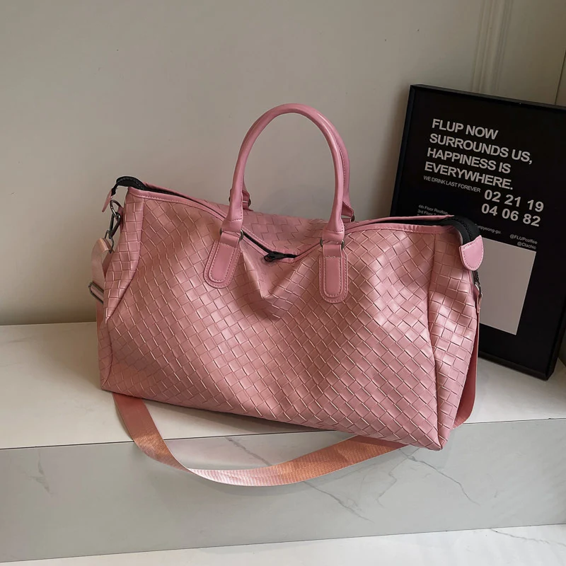 Handgefertigte Reisetasche aus geflochtenem Leder Skanto