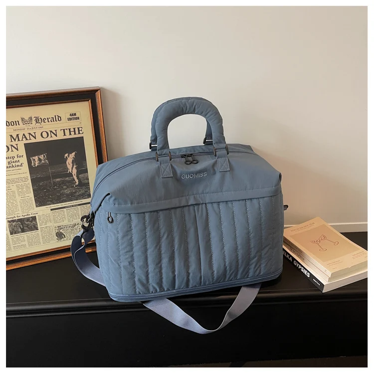 Funktionale Reisetasche mit gepolsterter Außenschicht Skanto