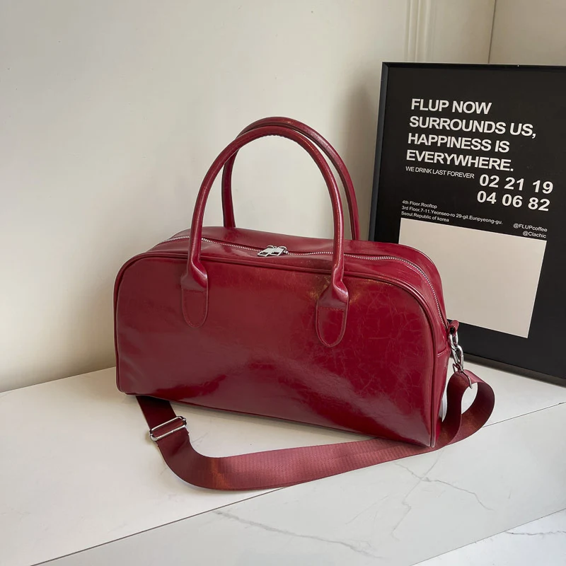 Elegante und geräumige Wochenendtasche aus hochwertigem Kunstleder Skanto