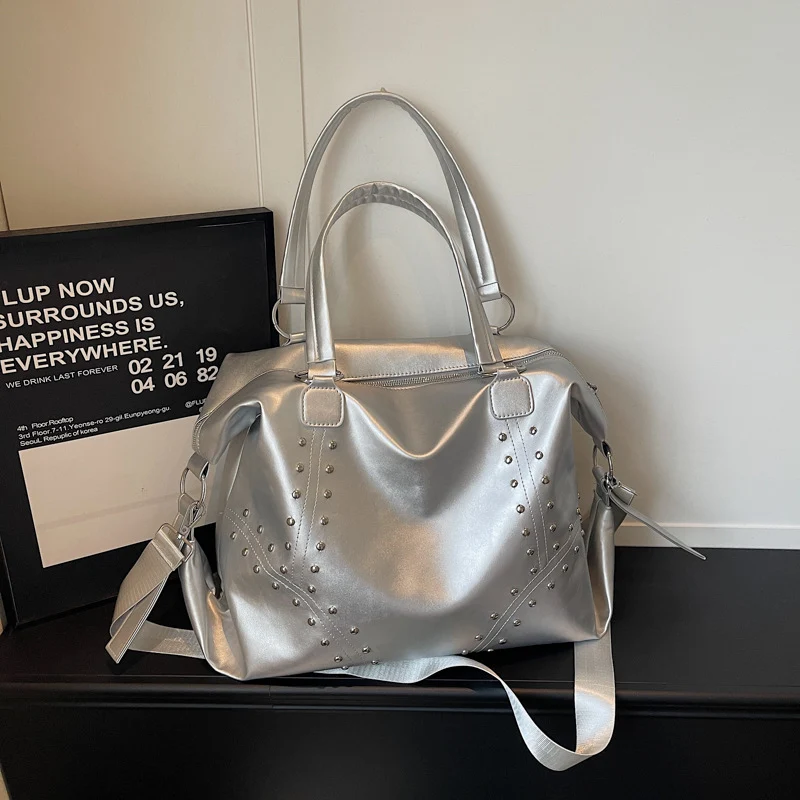 Elegante und geräumige Handtasche Skanto