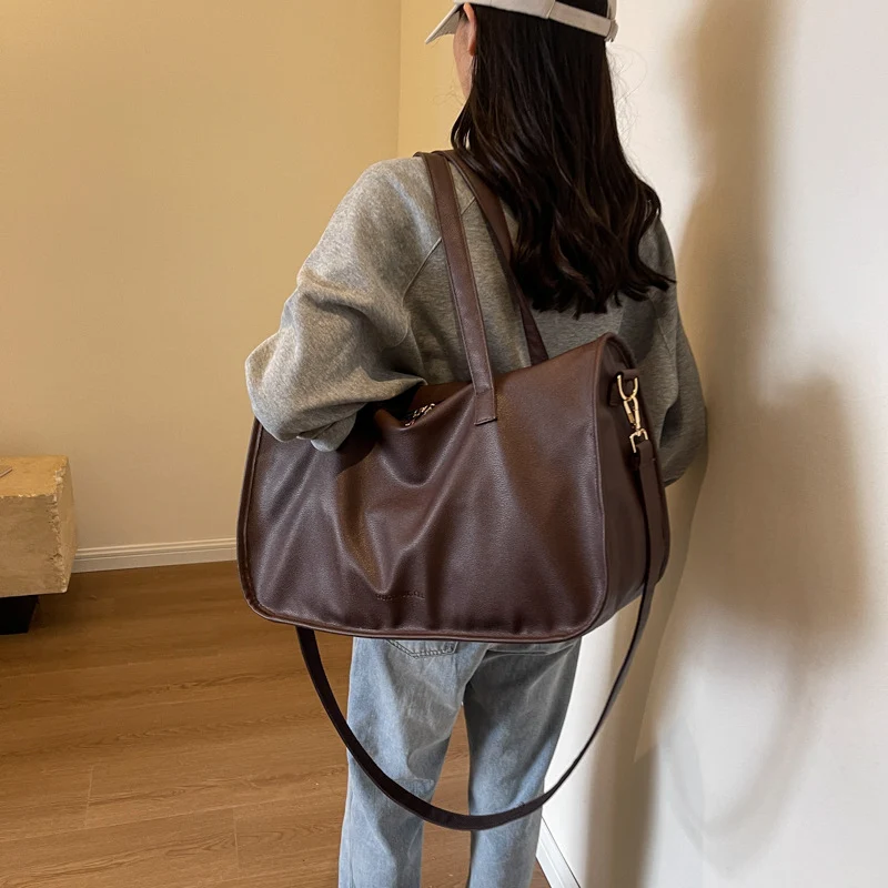 Elegante Handtasche aus hochwertigem Kunstleder Skanto