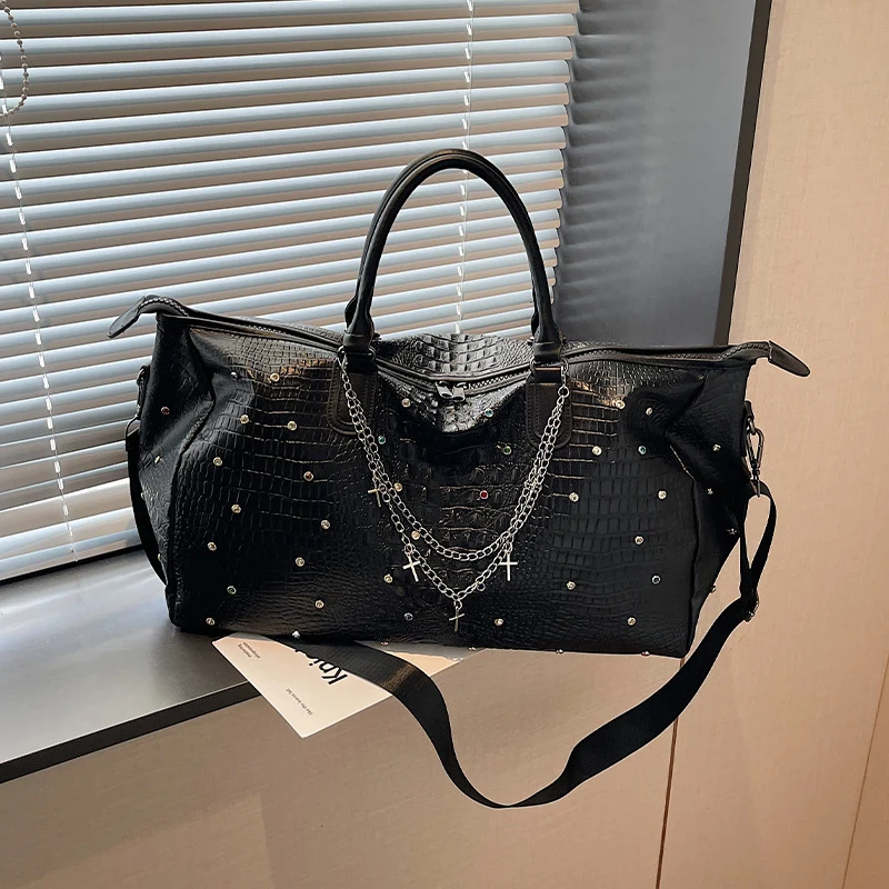 Elegante Sport- und Reisetasche im modernen Design Skanto