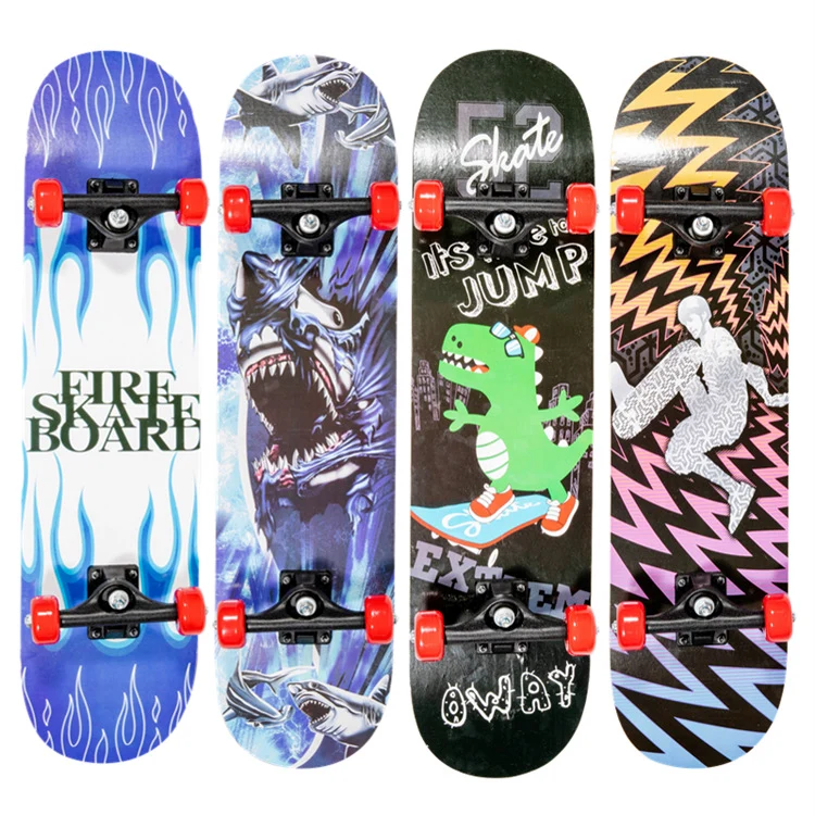 Skateboard mit Drachengrafik Skanto