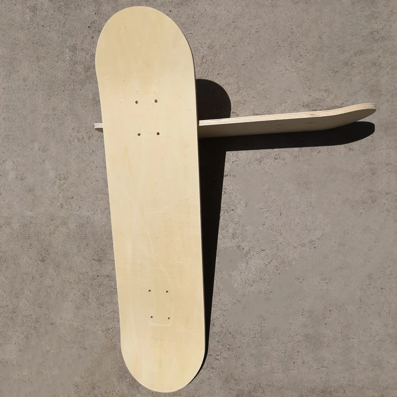 Anpassbares Skateboard-Deck Skanto
