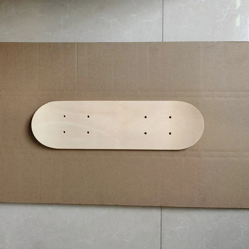 Anpassbares Skateboard-Deck Skanto