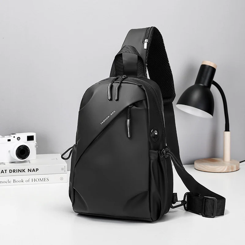 Sling Bag mit wasserdichtem Material und innovativem Design Skanto