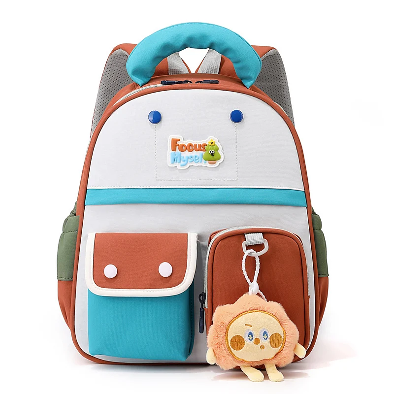 Stilvoller Schulrucksack Skanto mit vielen Taschen