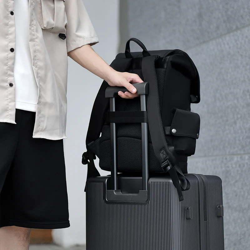 Moderner Rucksack mit multifunktionalen Fächern Skanto