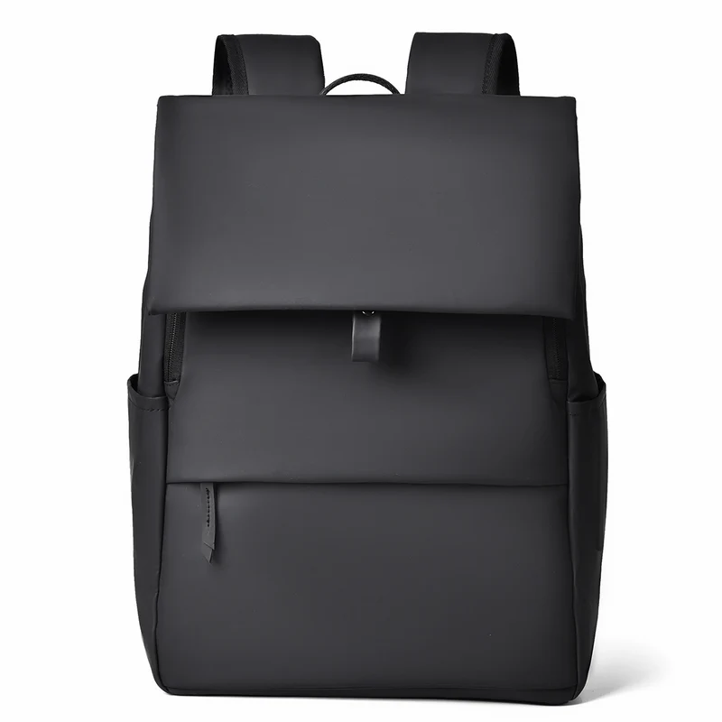 Hochwertiger Rucksack mit innovativem Rolltop-Verschluss und praktischen Außentaschen Skanto