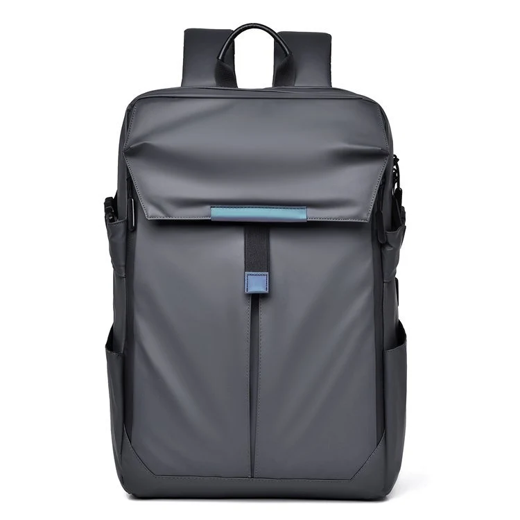 Urbaner Rucksack mit wasserdichtem Material und innovativem Stauraum Skanto