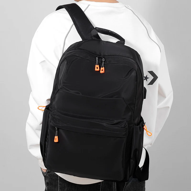Rucksack mit innovativen Fächern und optimierter Ergonomie Skanto