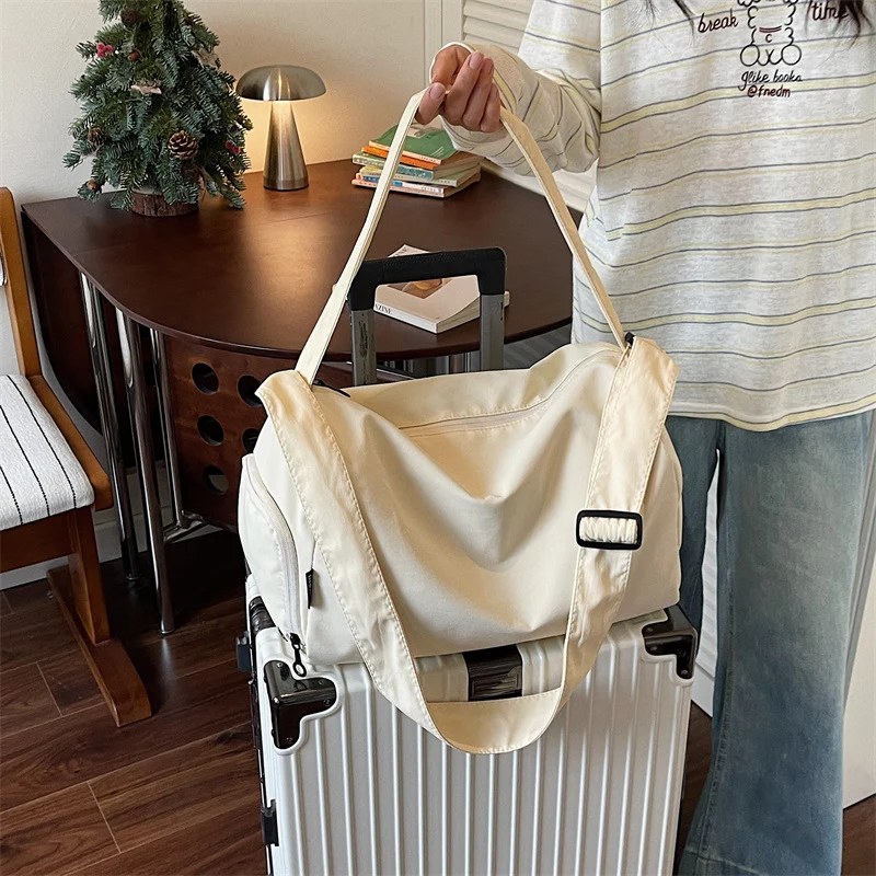 Sportliche Reisetasche mit vielen Fächern Skanto